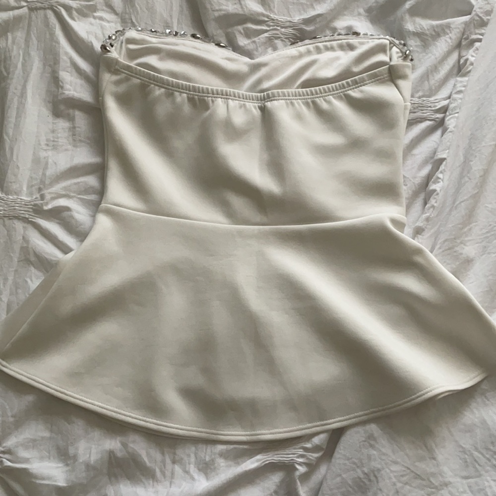 White Top - Picture 2 of 4